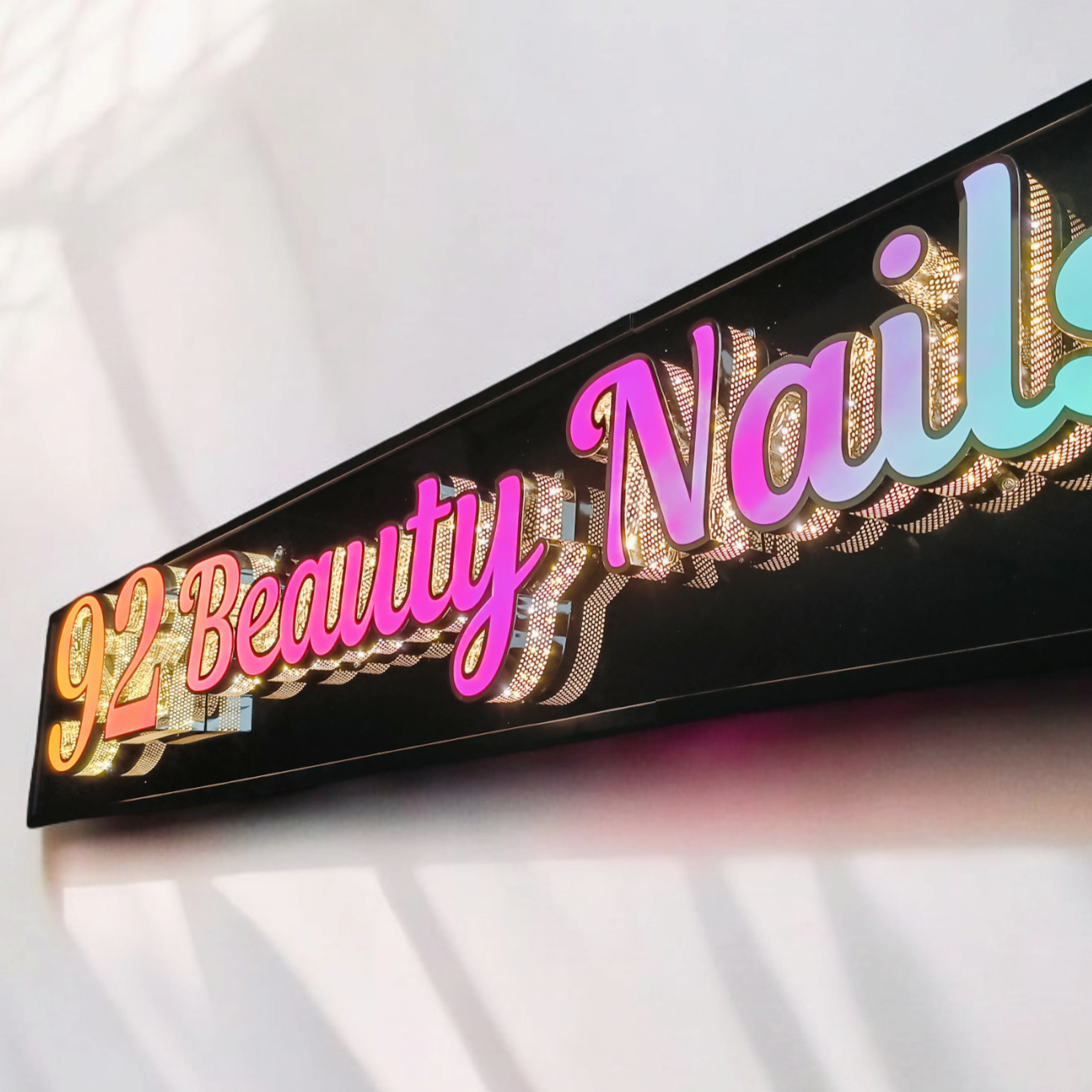 Frontlit Ombre 3D Schild, 3D LED Beschilderung, Leuchtkasten Schild, Beleuchtung Buchstaben