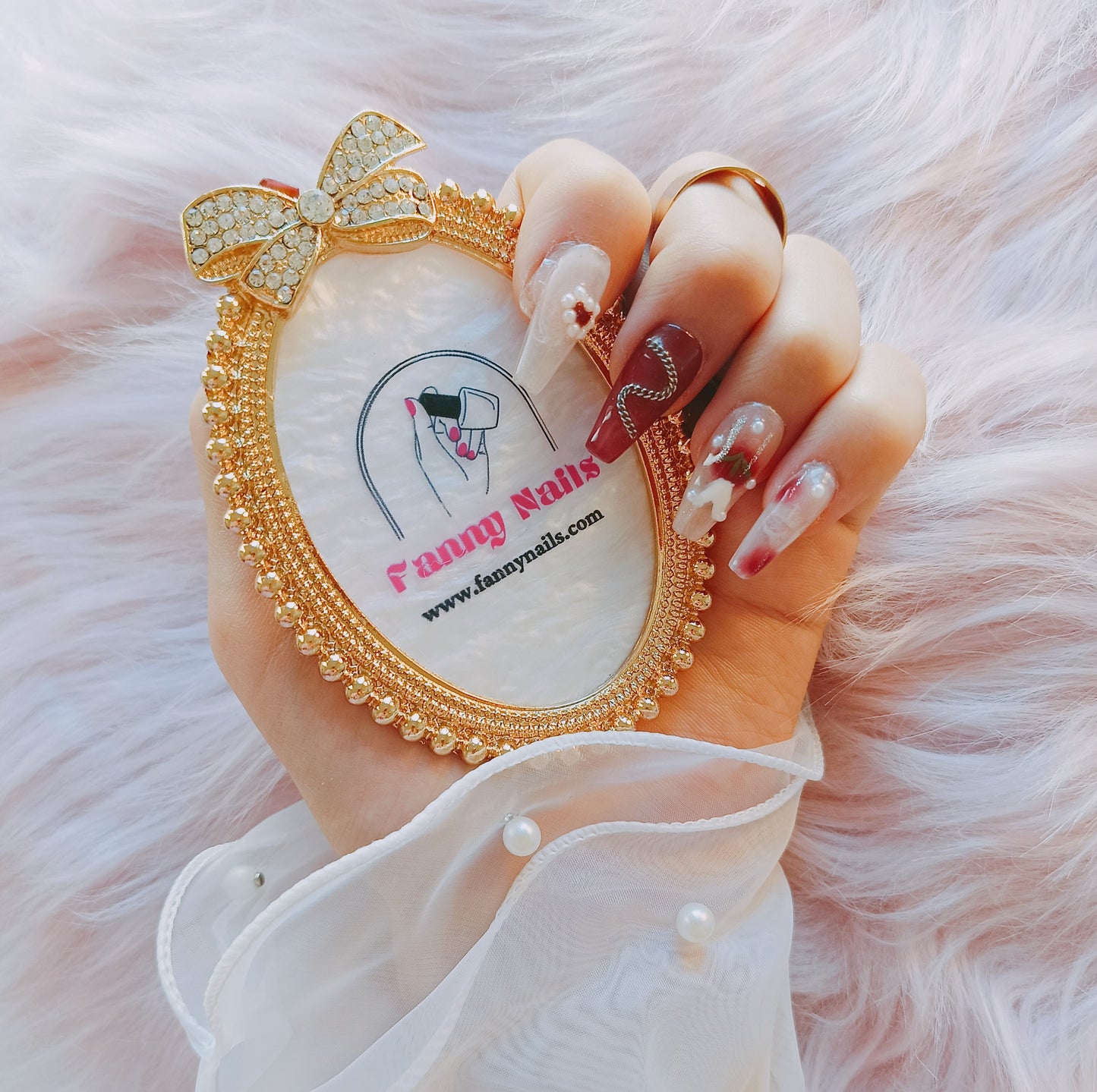 Présentations de photos d'ongles \ Carte d'informations élégante pour photos de nail art
